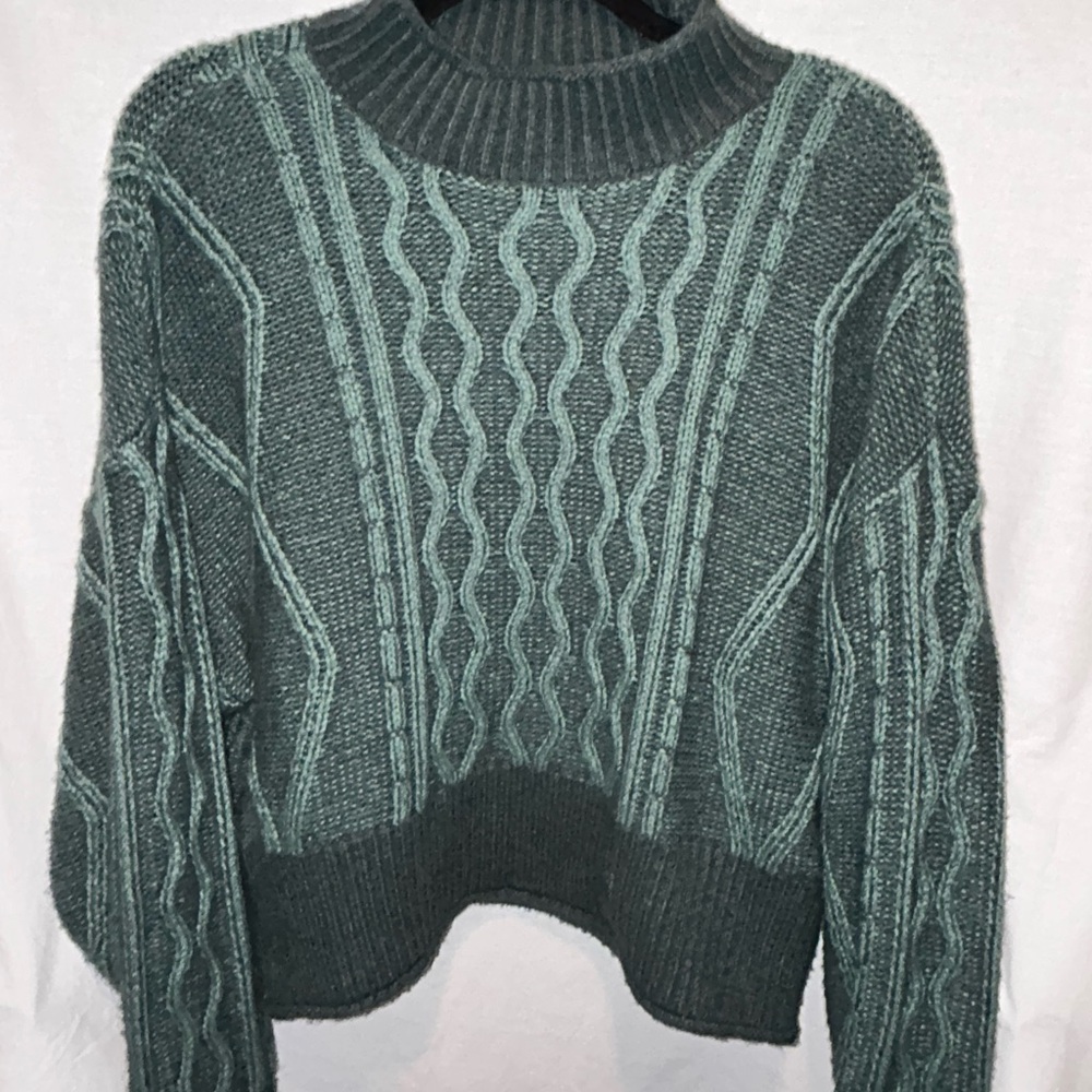 Stylish Green Cable Knit Sweater